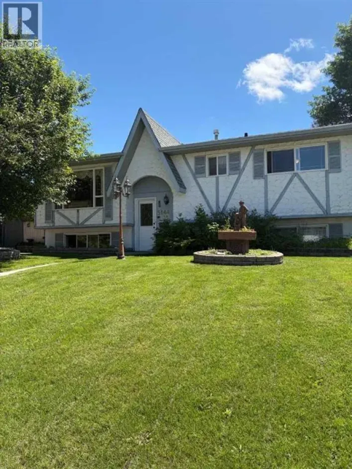 5144 35 Street E, Innisfail