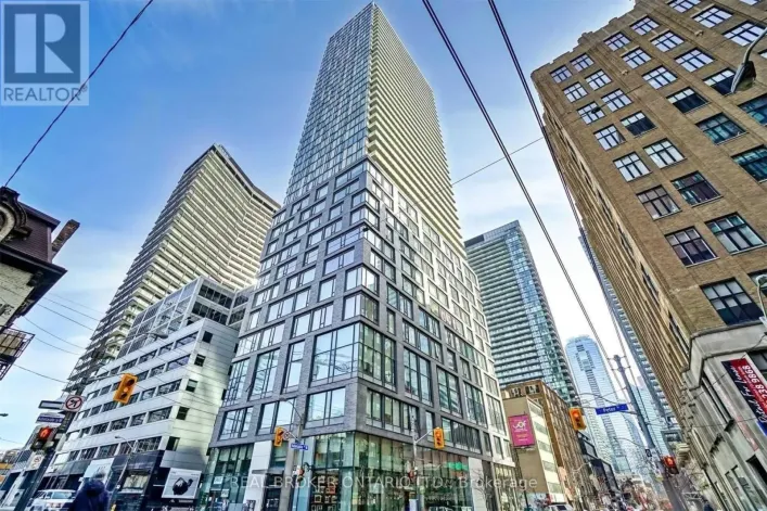 515 - 101 PETER STREET W, Toronto