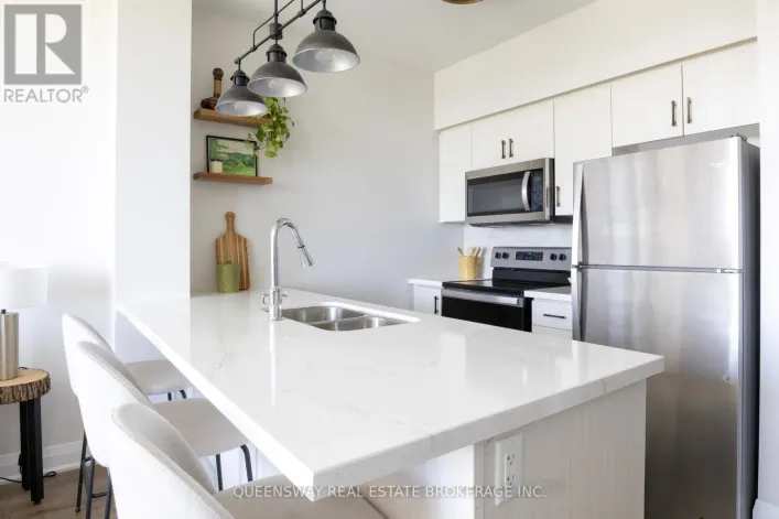 515 - 16 CONCORD PLACE, Grimsby