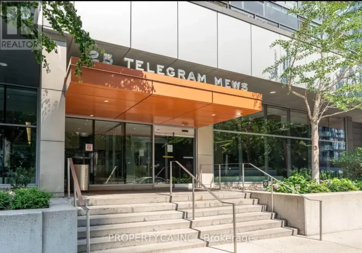 515 - 25 TELEGRAM MEWS, Toronto