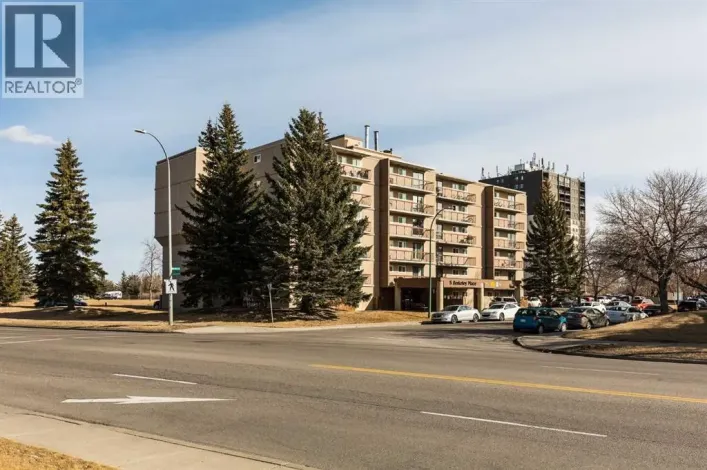 515, 5 Berkley Place W, Lethbridge