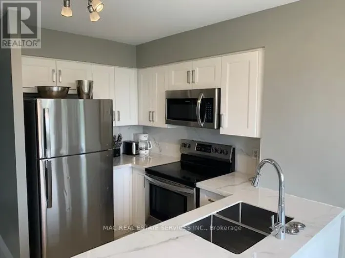 515 - 8501 BAYVIEW AVENUE, Richmond Hill