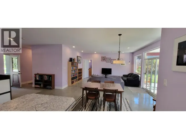 515 9TH Avenue, New Denver