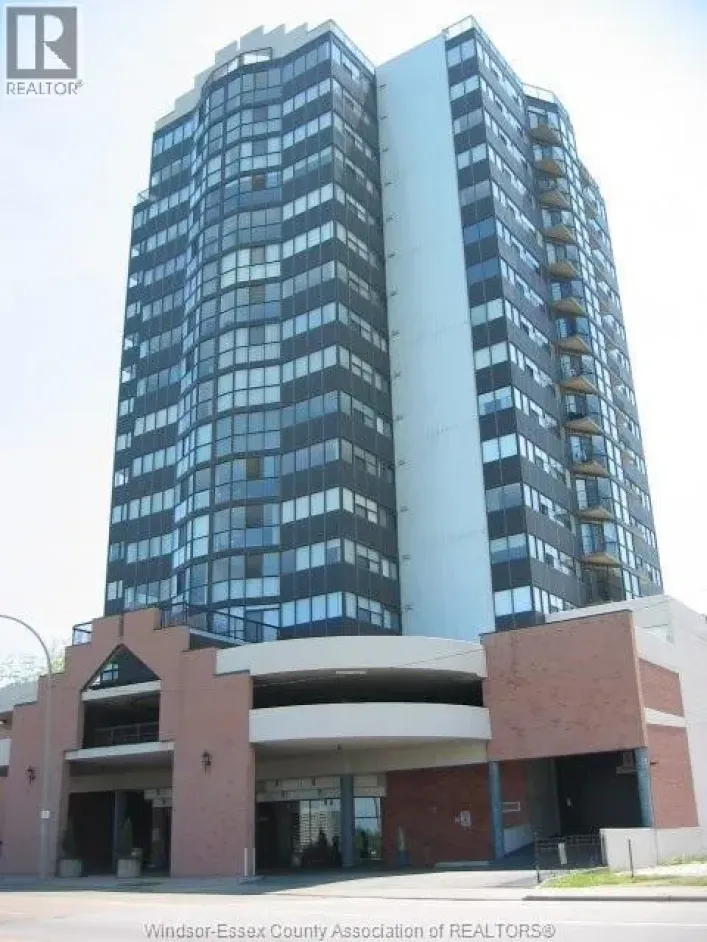 515 RIVERSIDE DRIVE West Unit# 1303, Windsor