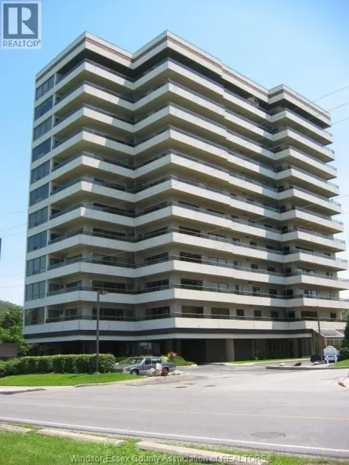 5151 RIVERSIDE Drive Unit# 905, Windsor