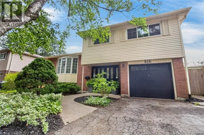 516 KENMARR Crescent, Burlington