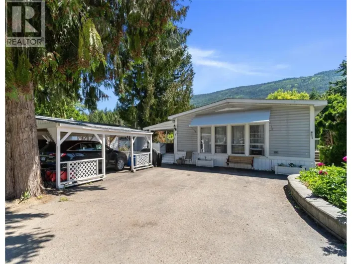 5161 63 Avenue NE Unit# 11, Salmon Arm