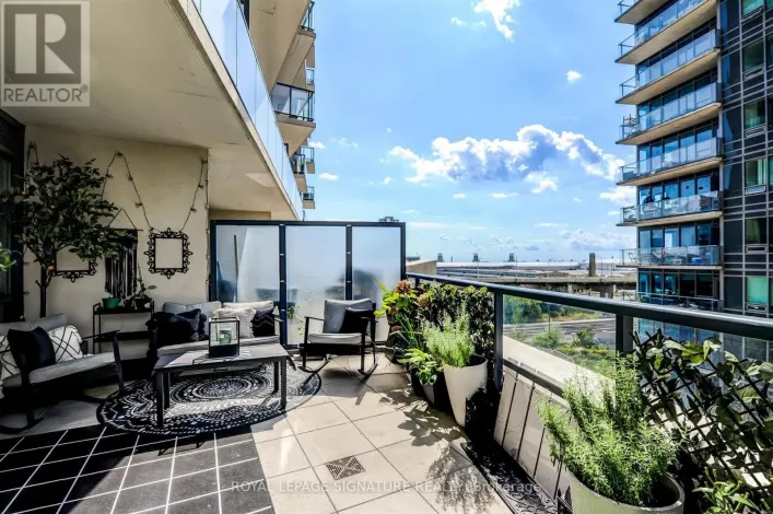 517 - 51 EAST LIBERTY STREET, Toronto