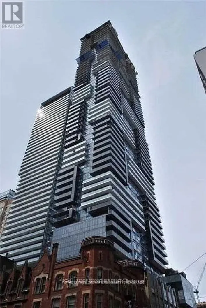 517 - 7 GRENVILLE STREET, Toronto