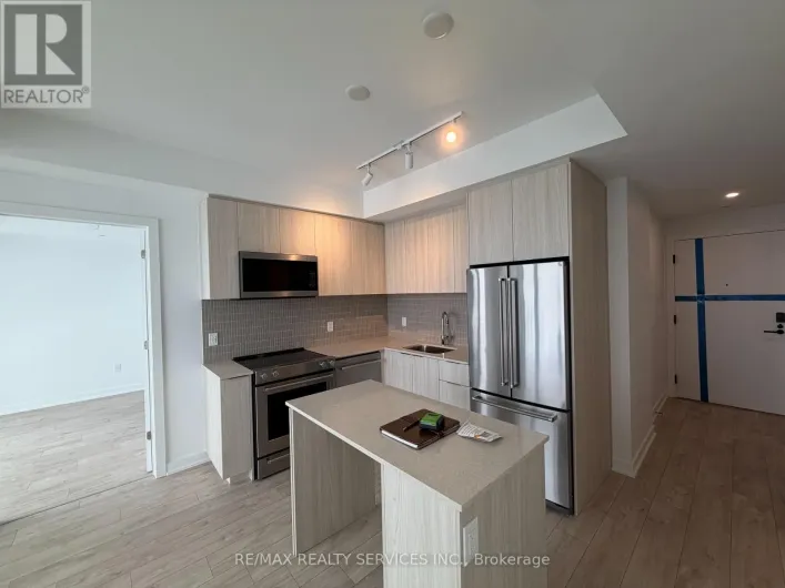 517 - 720 WHITLOCK AVENUE, Milton