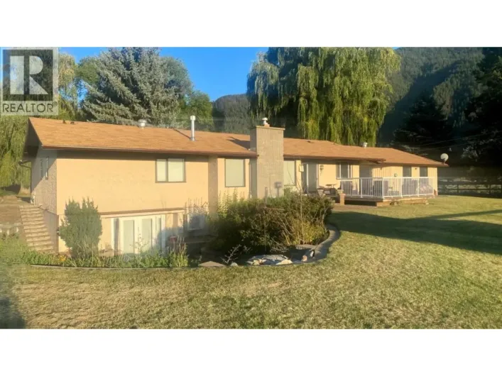 5175 Siminoff Road, Grand Forks