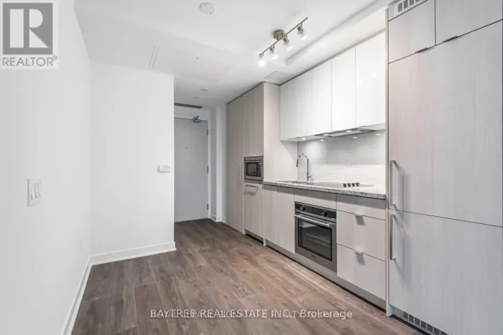 518 - 115 BLUE JAYS WAY, Toronto