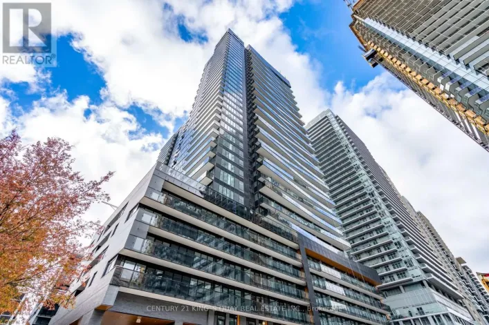 518 - 117 BROADWAY AVENUE, Toronto