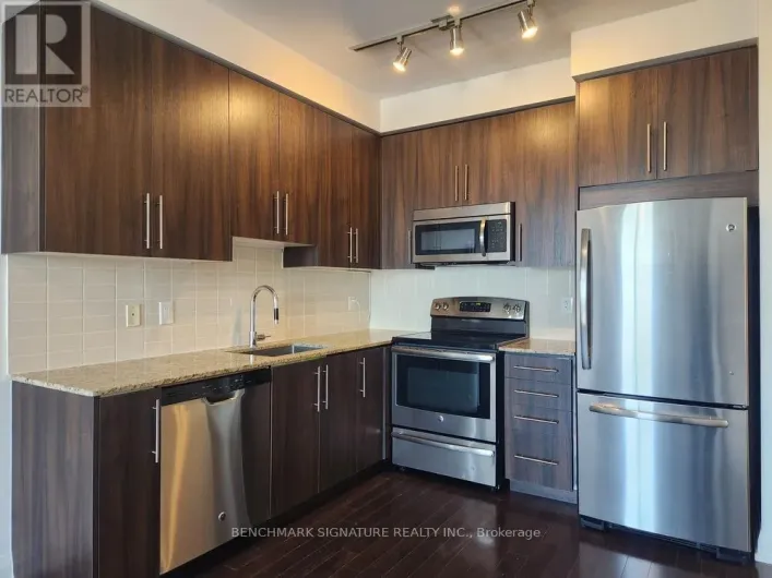 518 - 7161 YONGE STREET, Markham