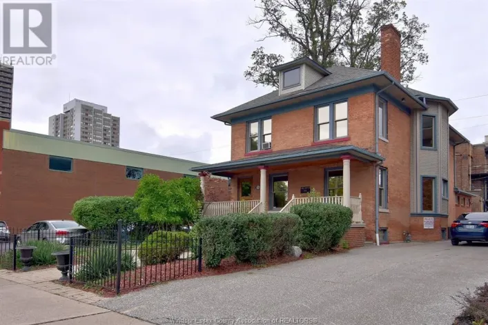 518 Victoria AVENUE, Windsor