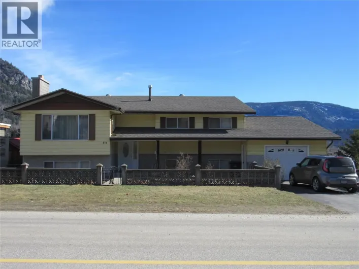 519 10th Avenue, Castlegar