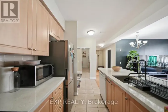 519 - 1415 LAWRENCE AVENUE W, Toronto