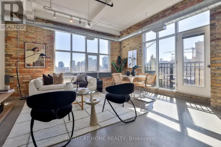 519 - 955 QUEEN STREET W, Toronto