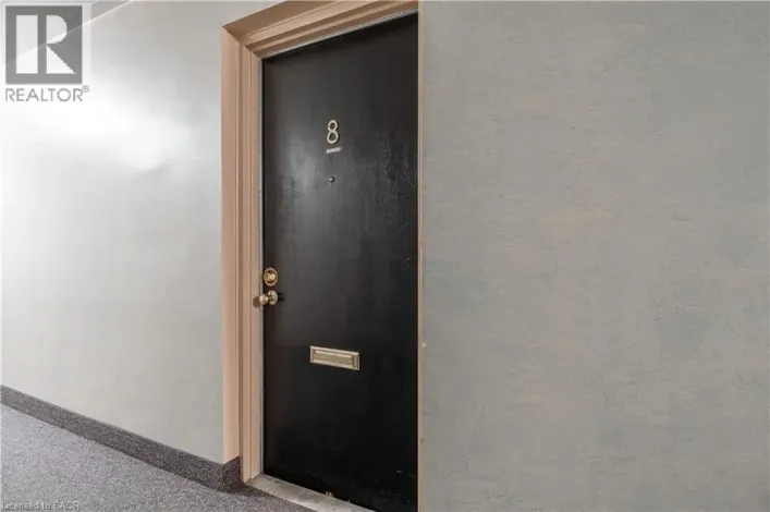 519 CLARIDGE Road Unit# 8, Burlington