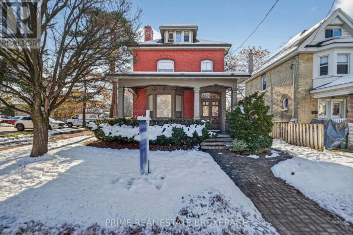 519 OXFORD STREET E, London East