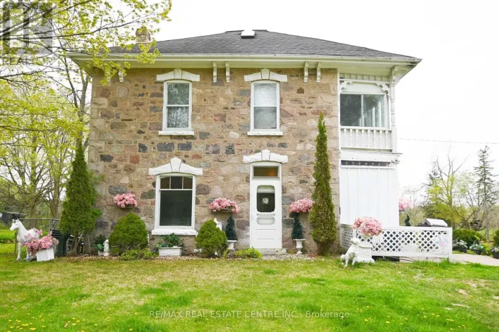 5192 THIRD LINE, Erin