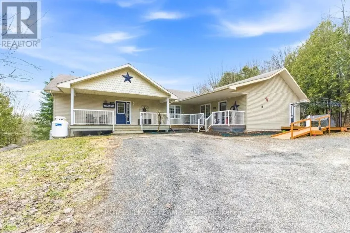 5195 MCDONALD'S CORNERS ROAD, Lanark Highlands