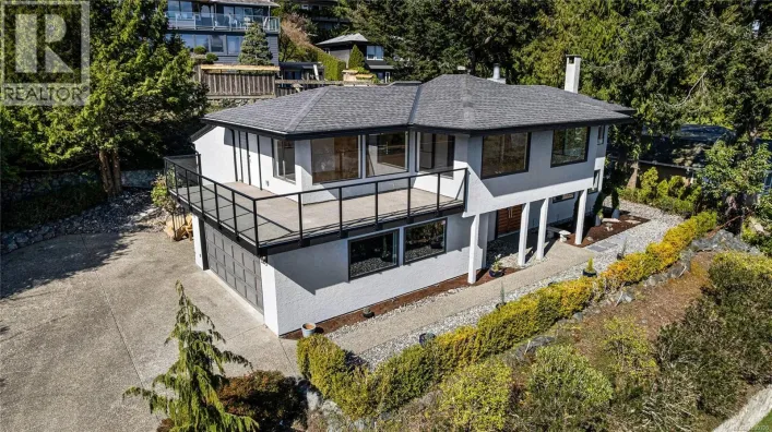 5198 Beckton Rd, Saanich