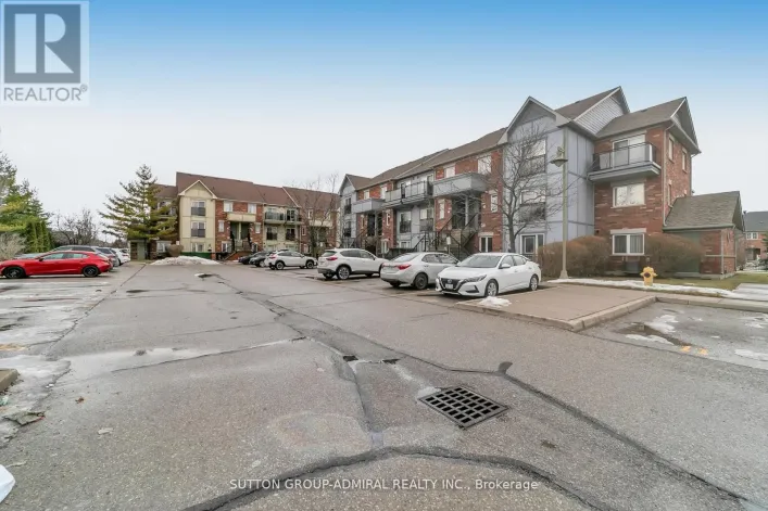 52 - 2265 BUR OAK AVENUE, Markham