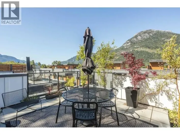 52 39769 GOVERNMENT ROAD, Squamish
