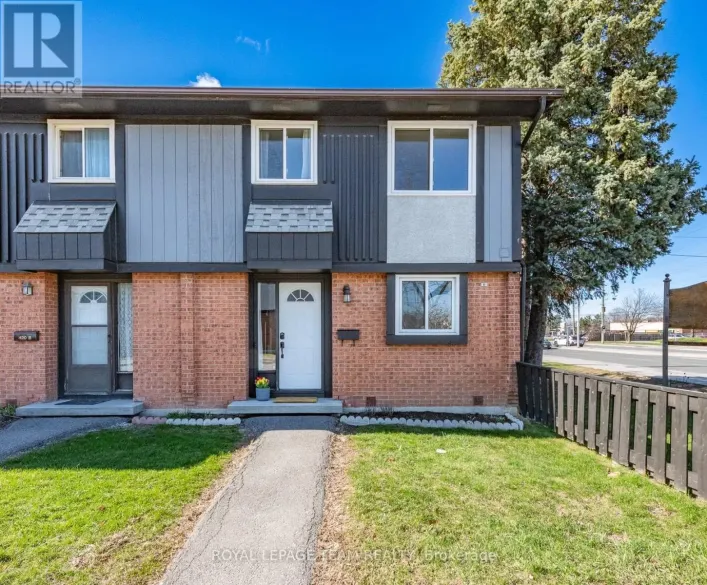 52 - 420 A MOODIE DRIVE W, Ottawa