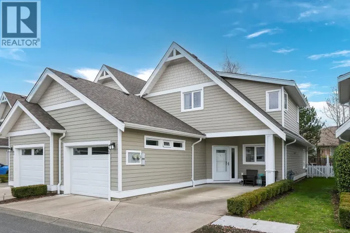 52 700 Lancaster Way, Comox