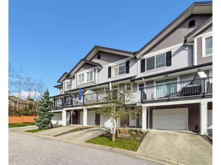 52 7157 210 STREET, Langley