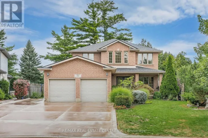 House for sale: 52 ARCHWOOD CRESCENT, Cambridge