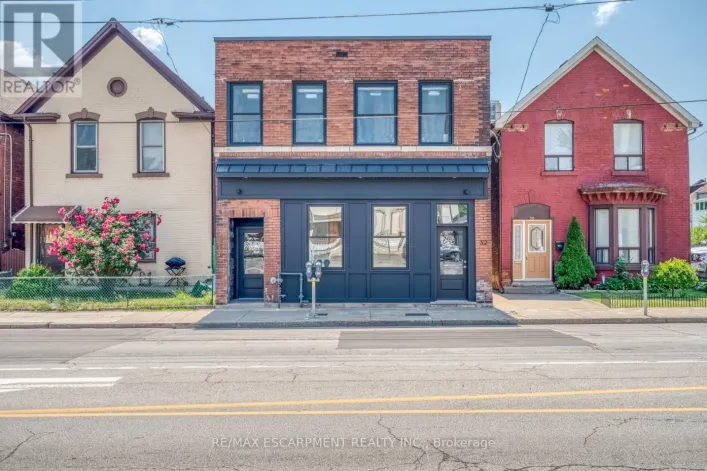 52 BARTON STREET E, Hamilton