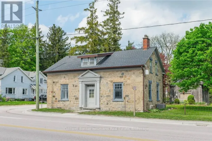 52 BROCK ROAD S, Puslinch
