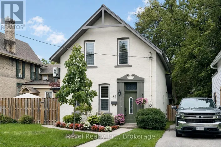 House for sale: 52 CAMBRIDGE STREET N, Kawartha Lakes