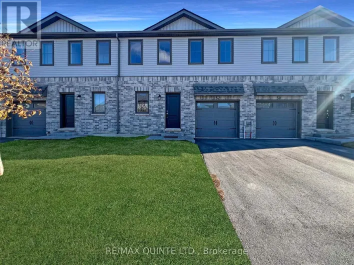 52 CAMPBELL CRESCENT, Prince Edward County