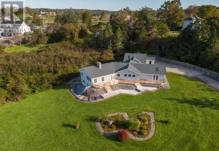 52 Captain Landers Court, Yarmouth