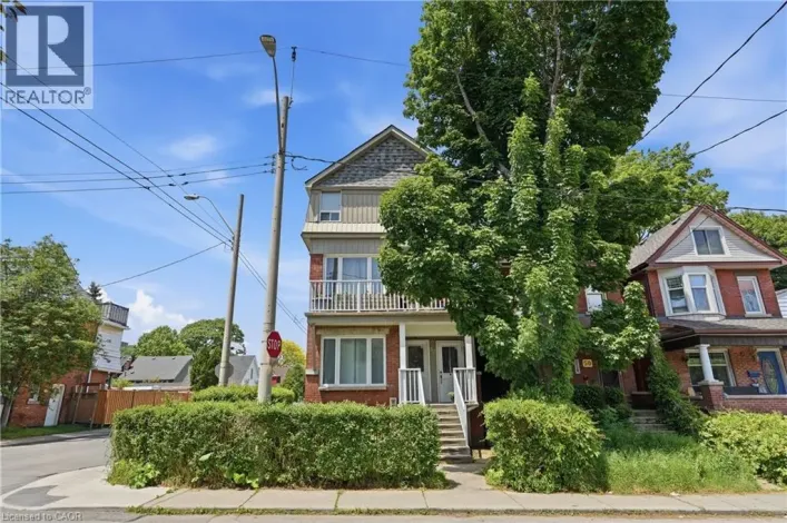 52 CEDAR Avenue, Hamilton