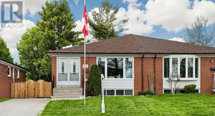 52 CLYDESDALE DRIVE, Toronto