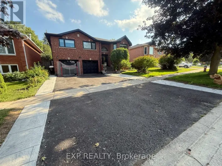 52 COMPTON CRESCENT, Bradford West Gwillimbury