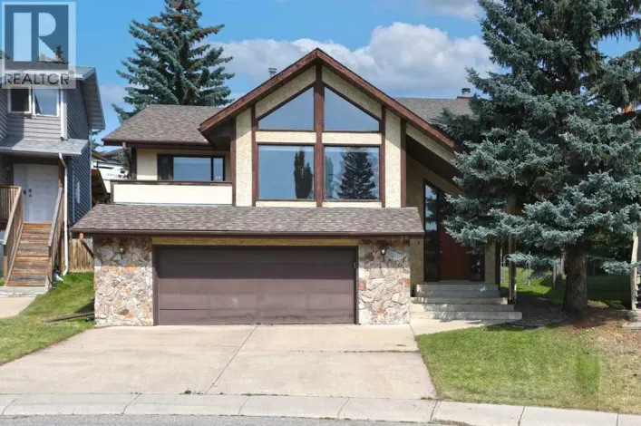 52 Edgeland Road NW, Calgary