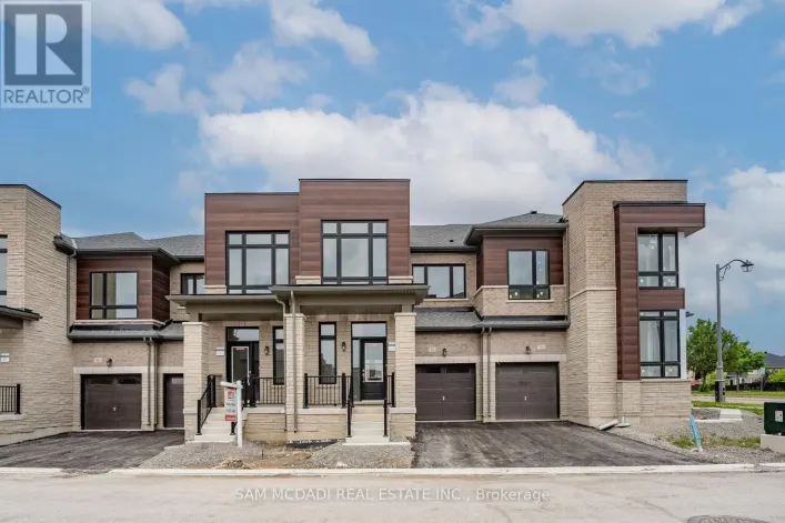 52 FISH DRIVE, Aurora