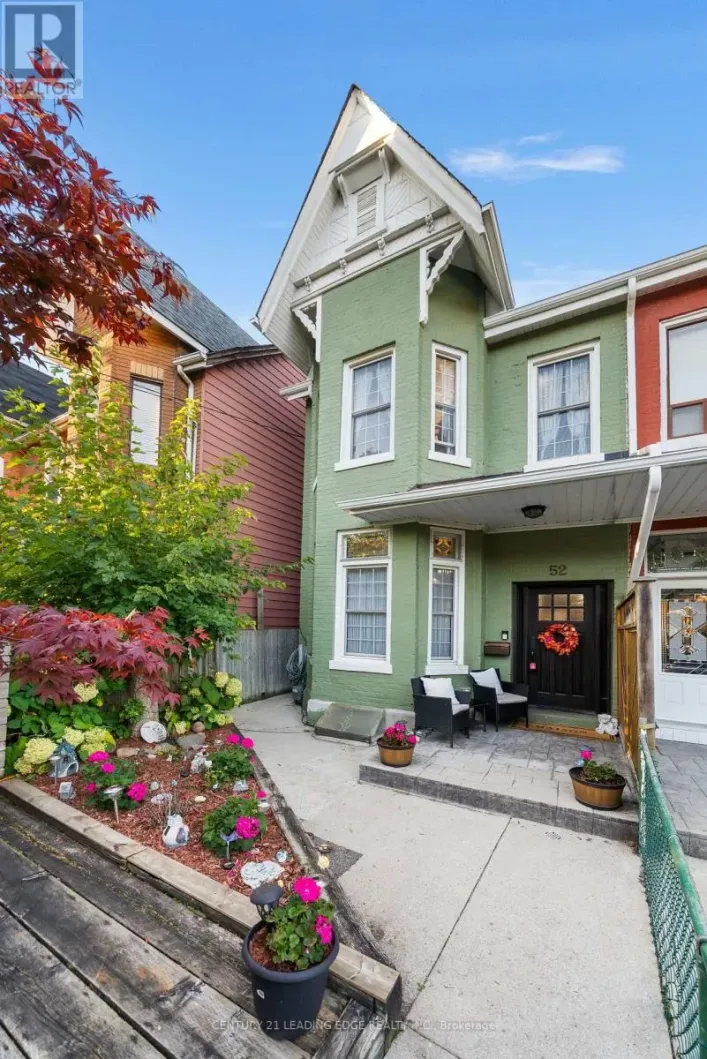 52 FLORENCE STREET, Toronto