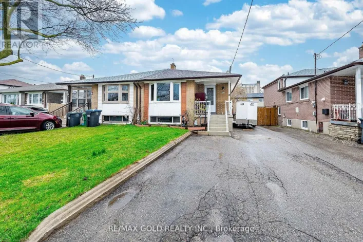 52 GARFIELD CRESCENT, Brampton