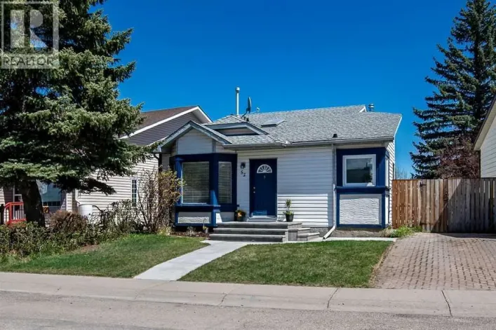 52 Hunters Crescent, Okotoks