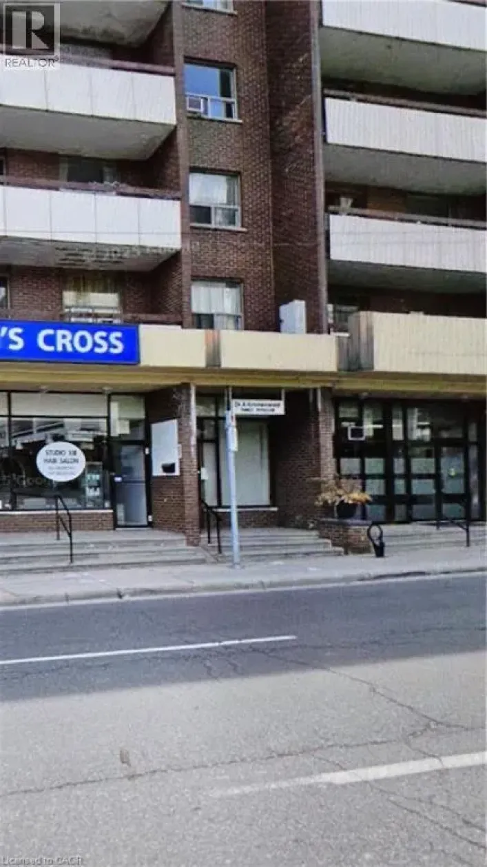 52 KING Street E, Dundas