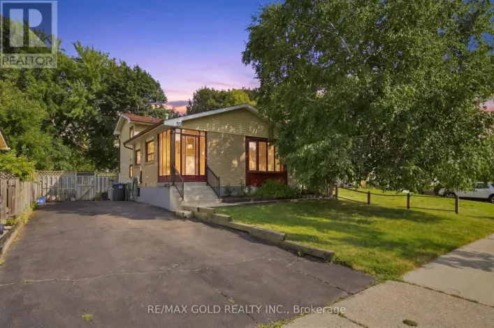 52 MADOC DRIVE, Brampton