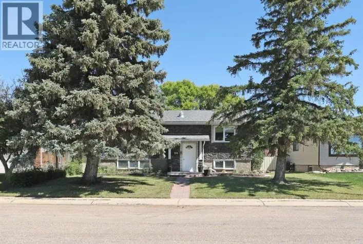 52 Marshall Drive W, Brooks