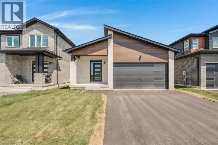 52 MOON Crescent, Cambridge